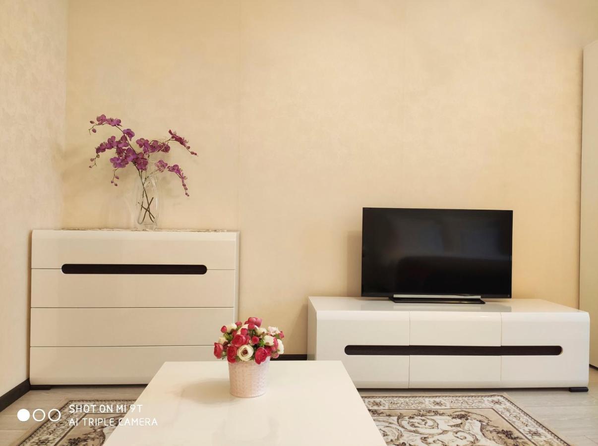 Comfort Apartments - Bright Family Suite グロドノ エクステリア 写真
