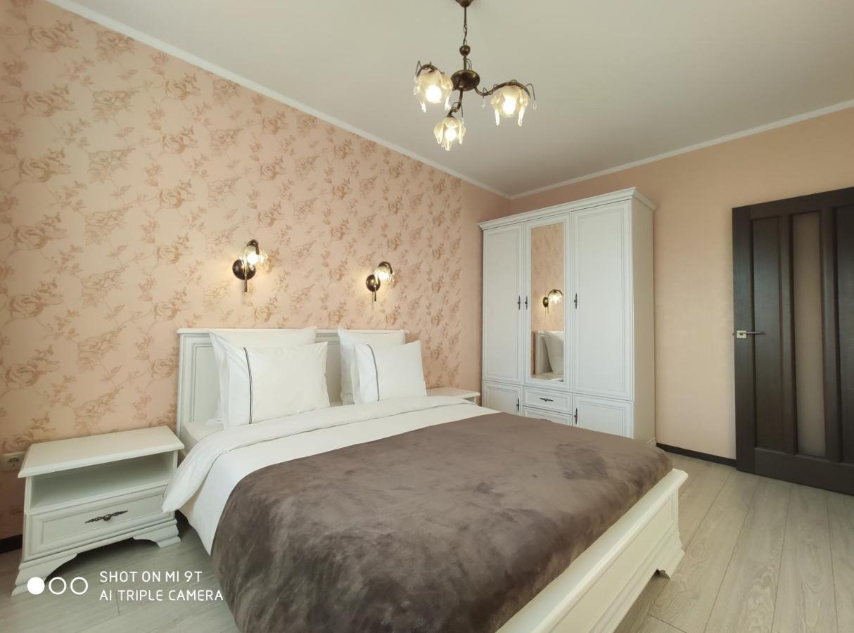 Comfort Apartments - Bright Family Suite グロドノ エクステリア 写真