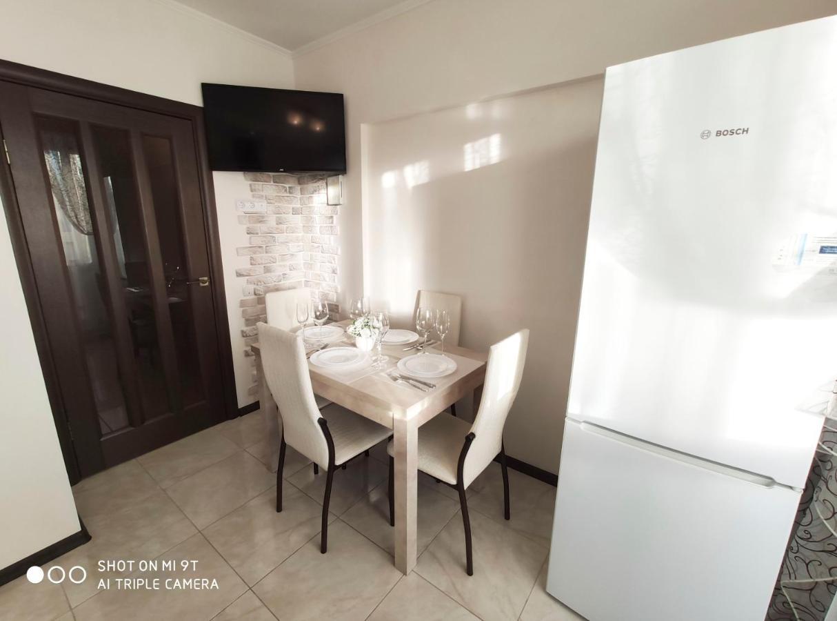Comfort Apartments - Bright Family Suite グロドノ エクステリア 写真